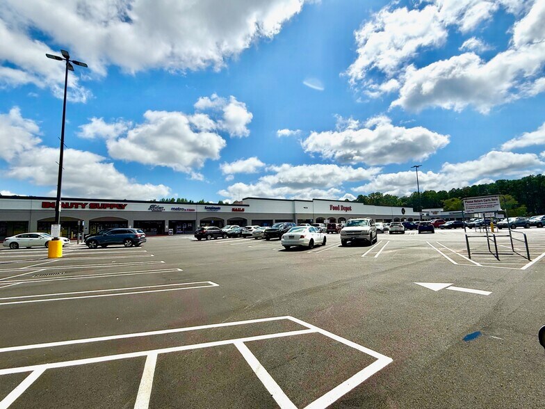 More Photos Of 6469 GA-42 Hwy, Rex General Retail For Lease