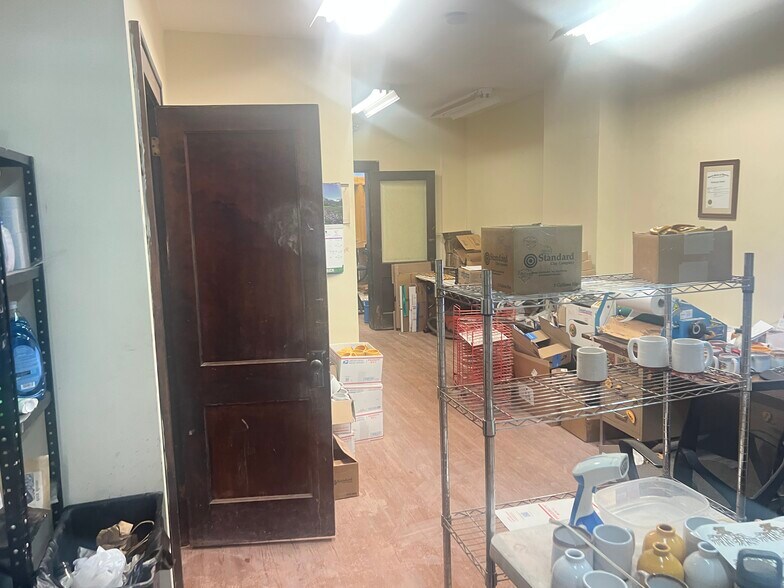 More Photos Of 309 E Main St, Carnegie Storefront Retail Residential For Lease
