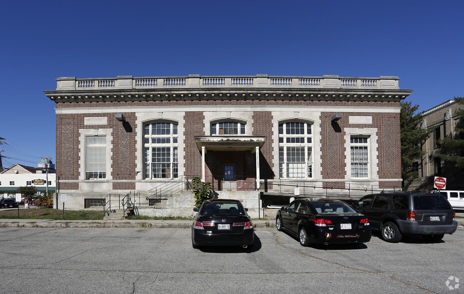 More Photos Of 27 Washington St, Biddeford Office For Lease