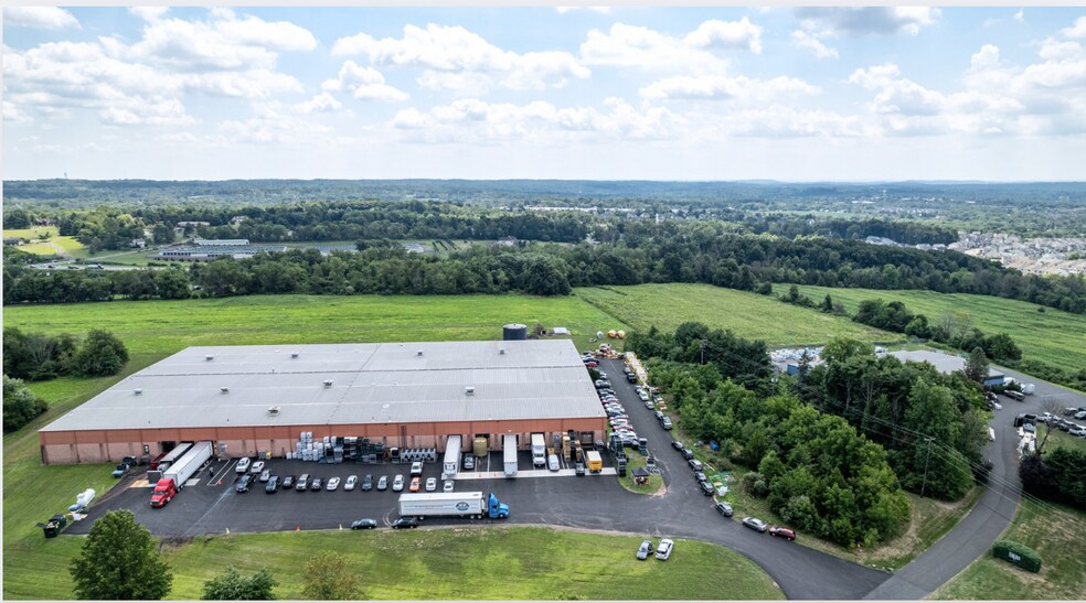 More Photos Of 2512 Quakertown Rd, Pennsburg Warehouse For Lease