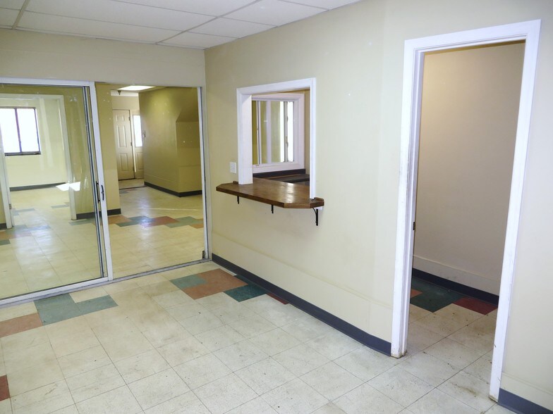 More Photos Of 5714 Industry Ln, Frederick Warehouse For Lease