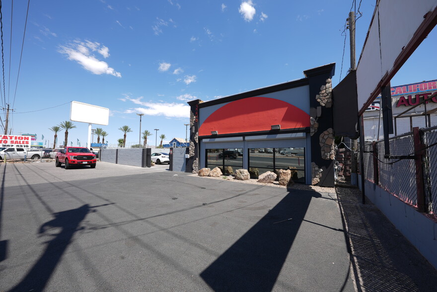 More Photos Of 3206 N Las Vegas Blvd, Las Vegas Auto Dealership For Sale