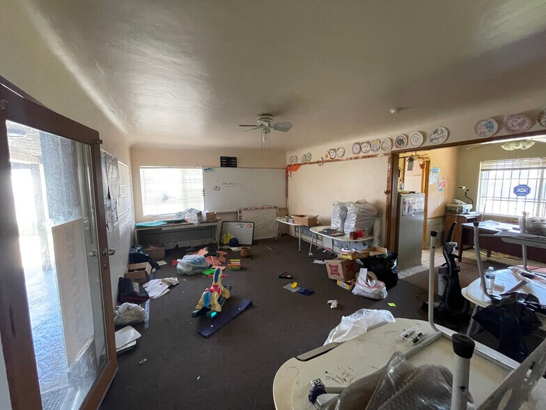 More Photos Of 1313 Brundage Ln, Bakersfield Office For Lease