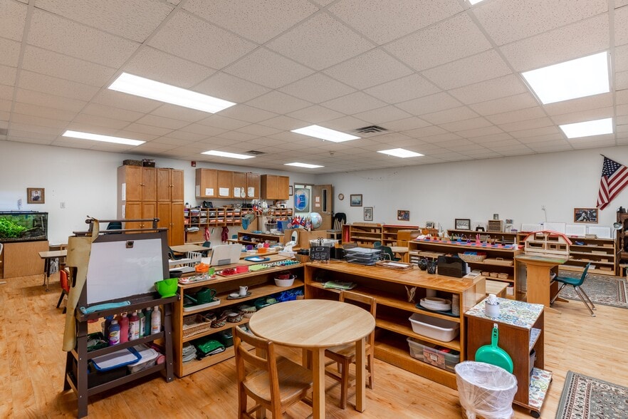 More Photos Of 2145 Collins Hill Rd, Lawrenceville Schools For Sale