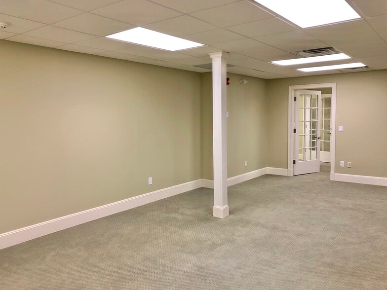 More Photos Of 156 Katonah Ave, Katonah Restaurant For Lease