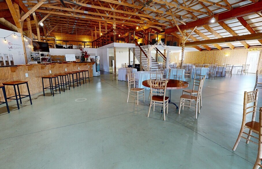 Primary Photo Of 150 Ridgemont Rd, Middletown Winery Vineyard For Sale