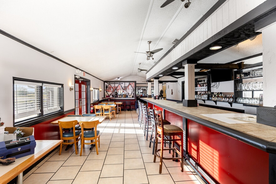 More Photos Of 8850 Statesville Blvd, Cleveland Restaurant For Sale