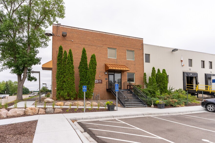 More Photos Of 125-175 Jackson Ave N, Hopkins Light Distribution For Lease