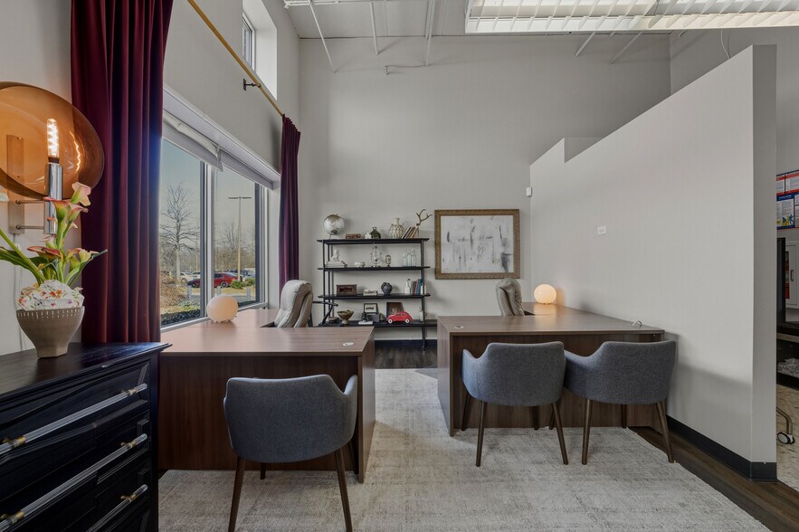 More Photos Of 1320 Ellsworth Industrial Dr, Atlanta Loft Creative Space For Lease