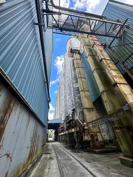 More Photos Of 522 3rd W st, Estill Land For Sale