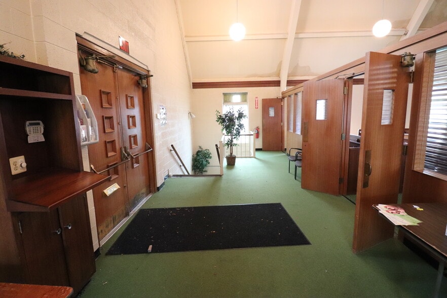 More Photos Of 19901 Burt Rd, Detroit Religious Facility For Sale