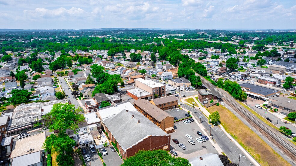 More Photos Of 216 Stuyvesant Ave, Lyndhurst Office For Sale