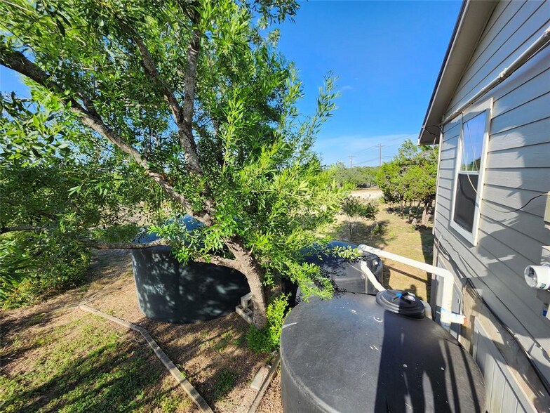 More Photos Of 12716 Fitzhugh Rd, Austin Office For Lease