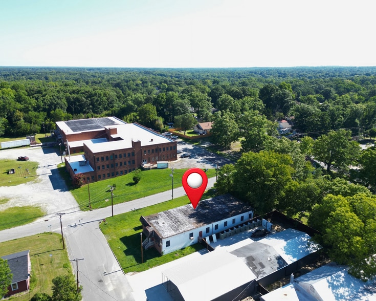 More Photos Of 113 Myrtle St, Thomasville Light Distribution For Sale