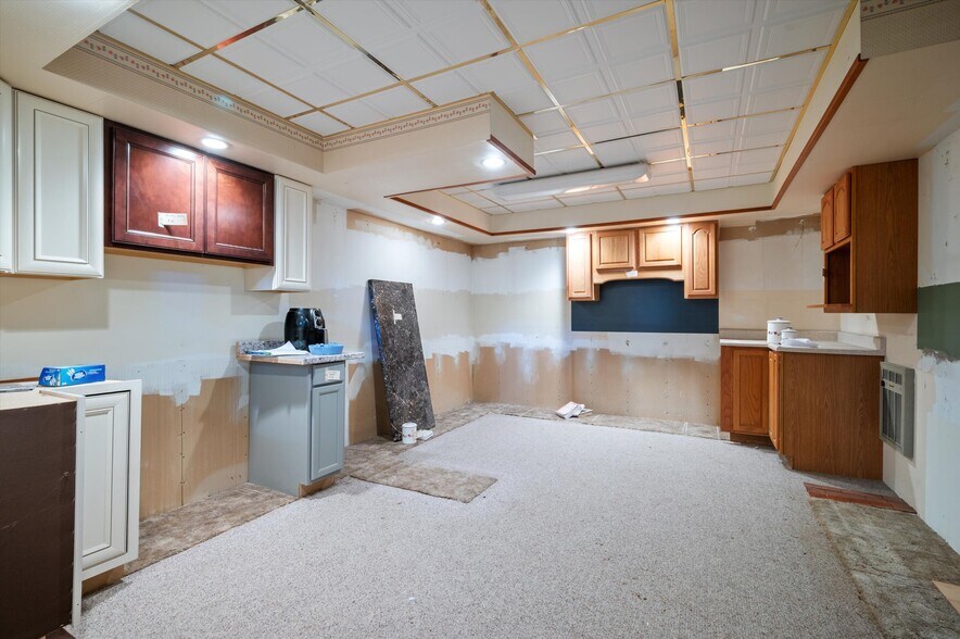 More Photos Of 204 Grand Ave, Clarion Warehouse For Sale