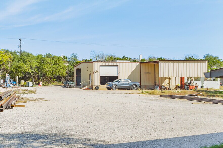 More Photos Of 7909 Rosson Dr., Austin Land For Lease