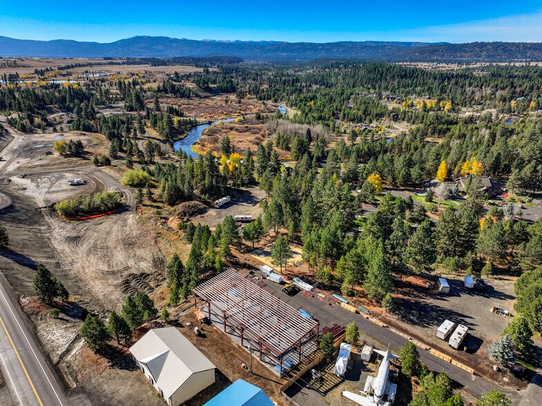 More Photos Of 215 Simmons St, Mccall Industrial For Sale