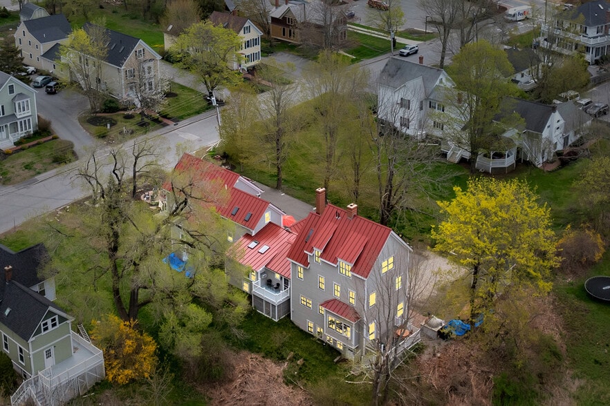 More Photos Of 11 Holbrook St, Freeport Hospitality For Sale