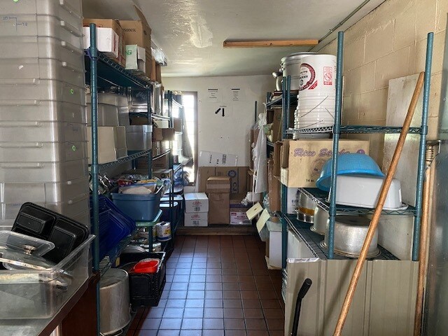 More Photos Of 162 N 6th St, Lander Specialty For Sale