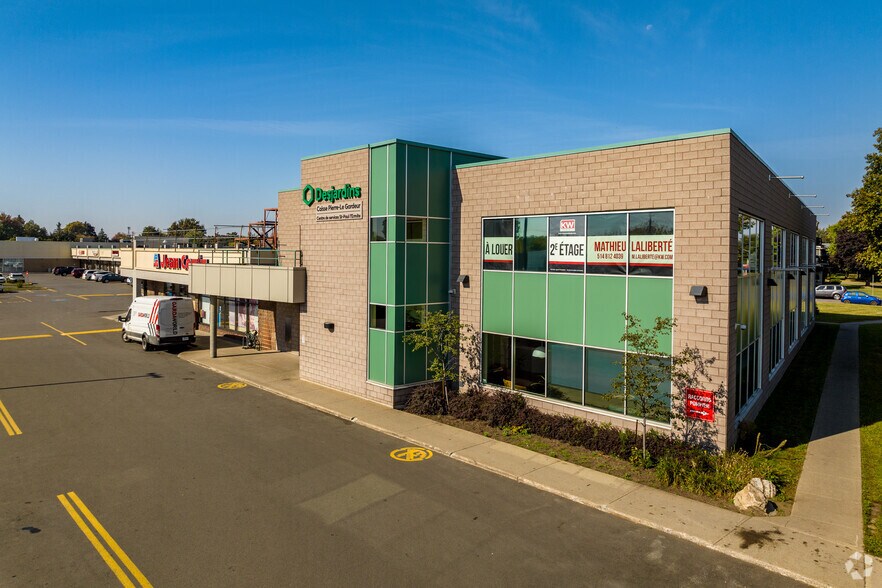 More Photos Of 515 Boul Lacombe, Repentigny Freestanding For Lease