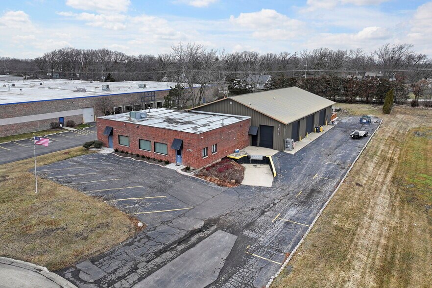 Primary Photo Of 3720 Hawthorne Ct, Waukegan Warehouse For Sale