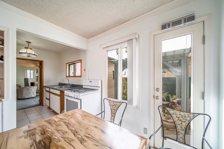 More Photos Of 21312 E Arrow Hwy, Covina Storefront Retail Residential For Sale