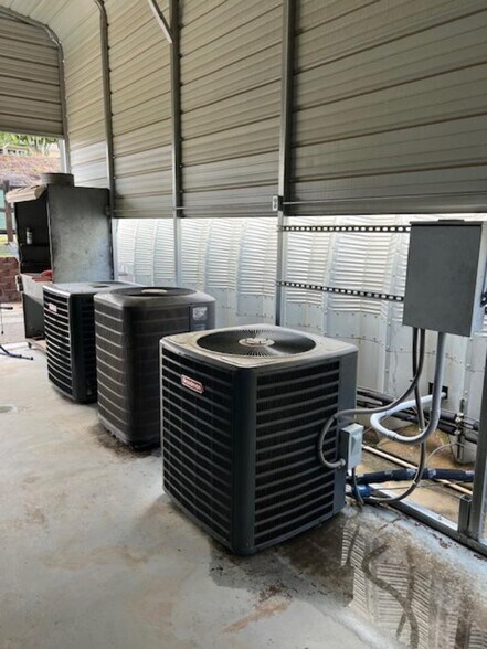 More Photos Of 35260 Bayless Rd, Wildomar Industrial For Lease