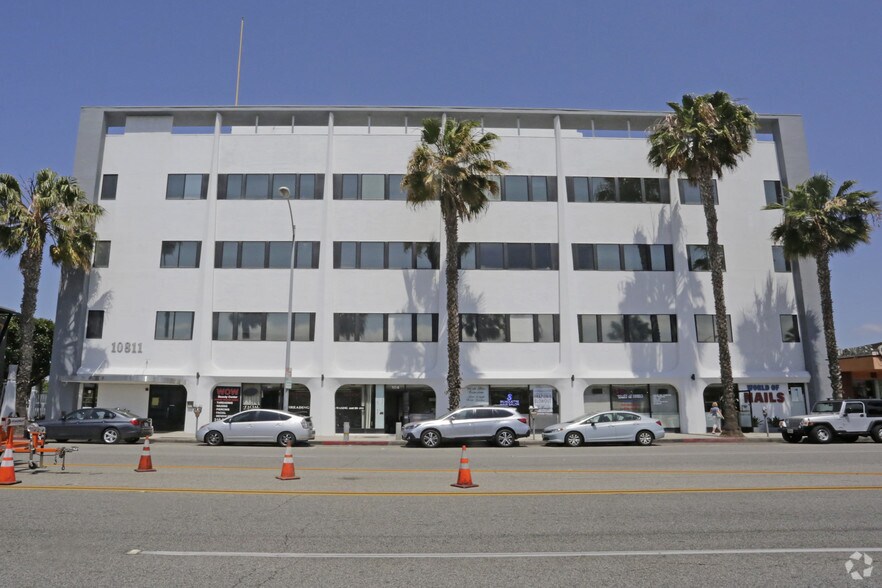 More Photos Of 10811 Washington Blvd, Culver City Office For Lease