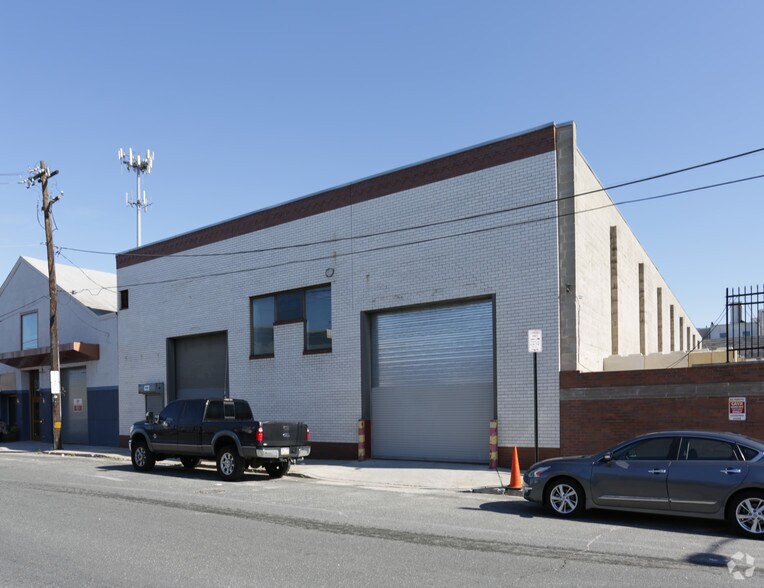 Primary Photo Of 2019 Washington Ave, Philadelphia Warehouse For Lease
