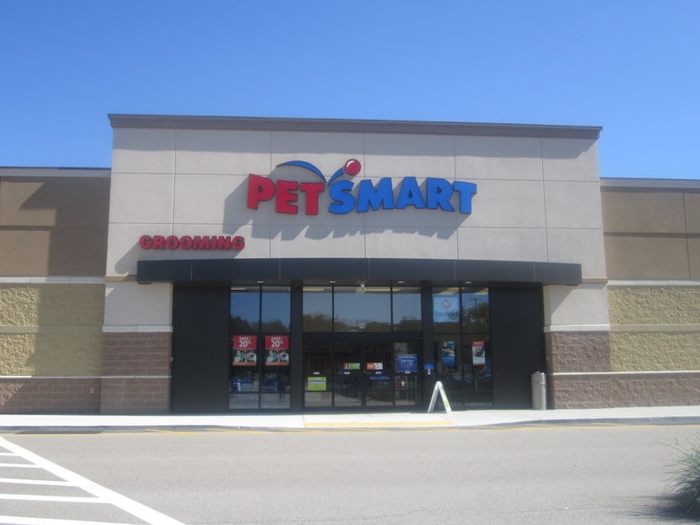 More Photos Of 90 Providence Hwy, Walpole Unknown For Lease