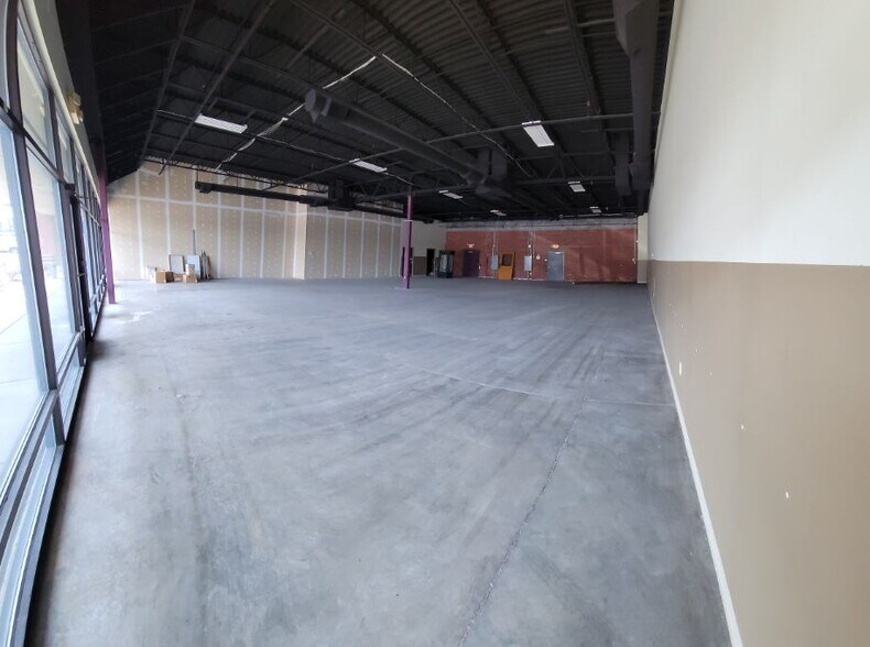 More Photos Of 932 Meramec Station Rd, Valley Park Unknown For Lease