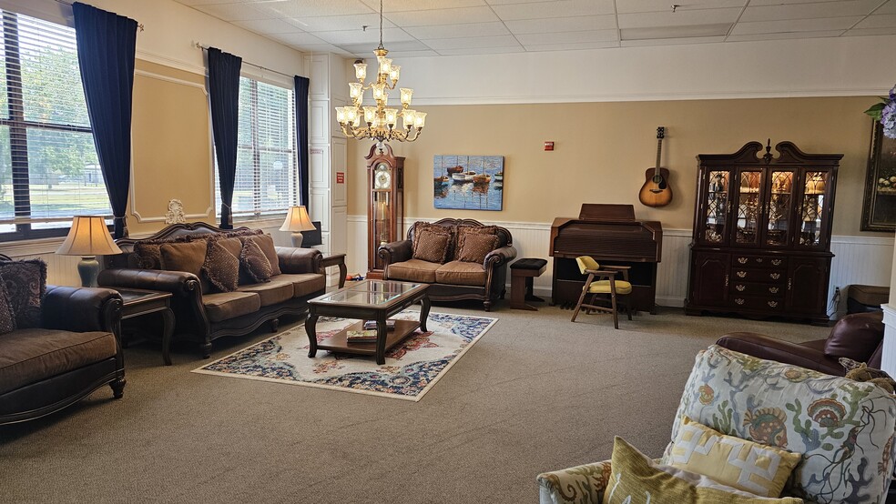 More Photos Of 301 Milford Pl, New Smyrna Beach Assisted Living For Sale