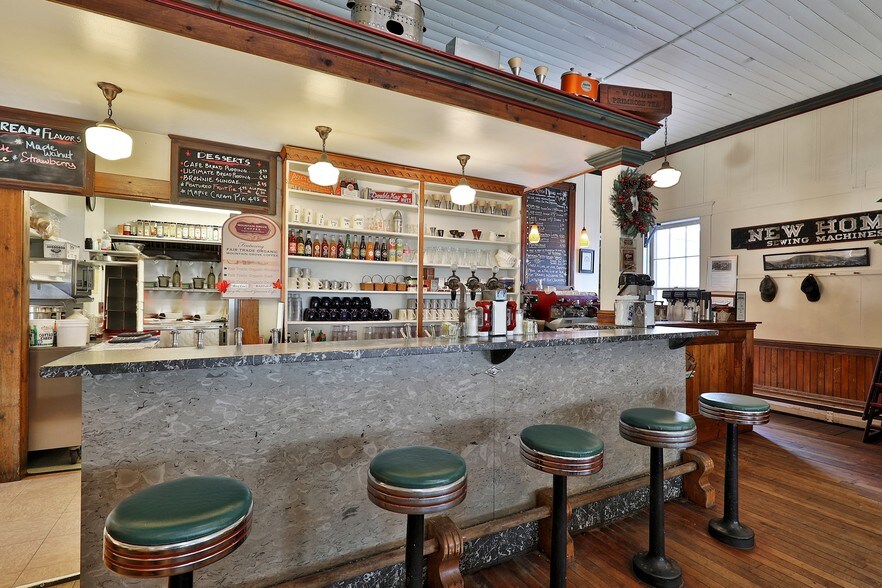 More Photos Of 55 N Main St, Rochester Restaurant For Sale