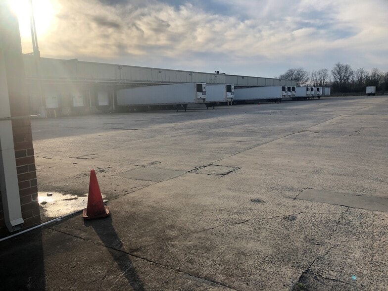 More Photos Of 7595 Industrial Hwy, Macon-Bibb Refrigeration Cold Storage For Lease