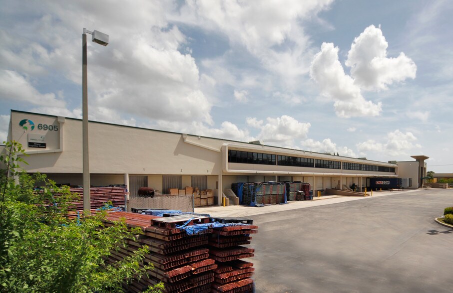More Photos Of 6905-6909 NW 25th St, Miami Distribution For Lease