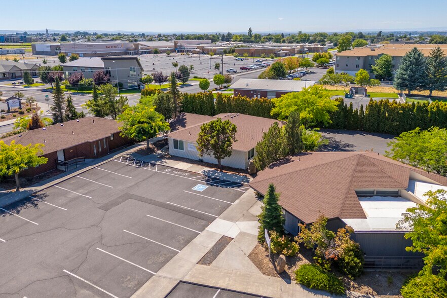 More Photos Of 830 Sharon Ave E, Moses Lake Office For Sale