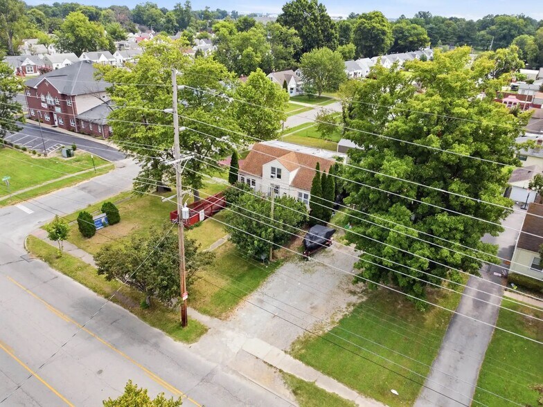 More Photos Of 5701 S 3rd St, Louisville Office Residential For Sale