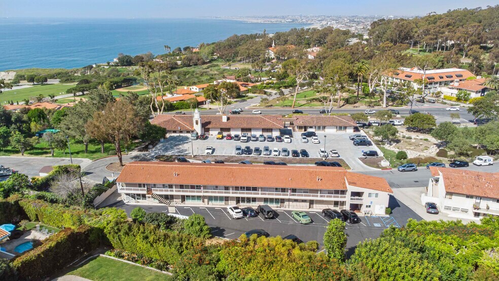 More Photos Of 316-348 Tejon Pl, Palos Verdes Estates Storefront Retail Office For Sale