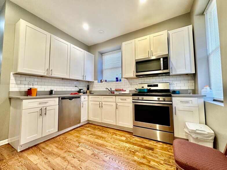 More Photos Of 4750 S Michigan Ave, Chicago Multifamily For Sale