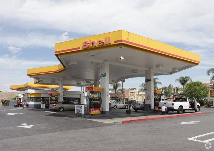 More Photos Of 151-195 N Mckinley St, Corona Unknown For Lease