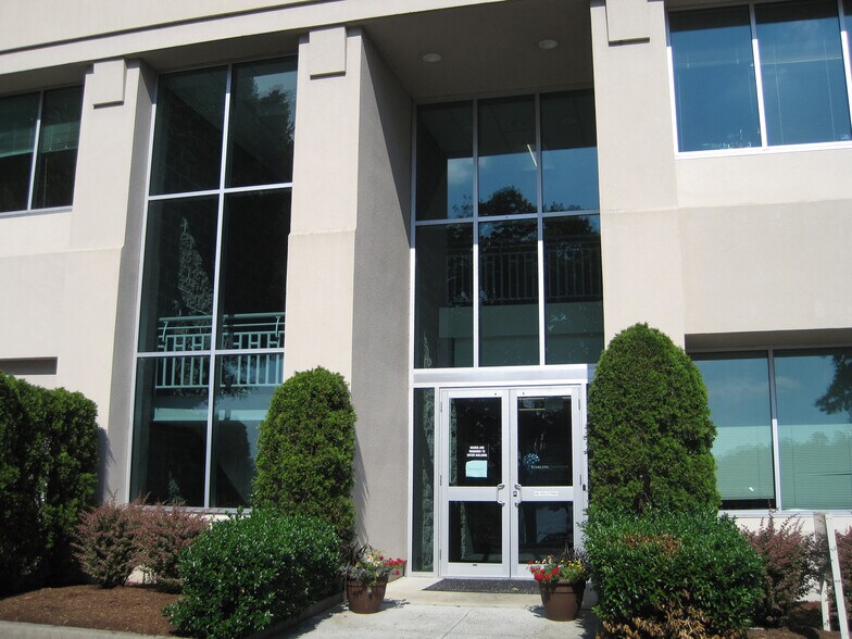 More Photos Of 7 Kenosia Ave, Danbury Office For Lease