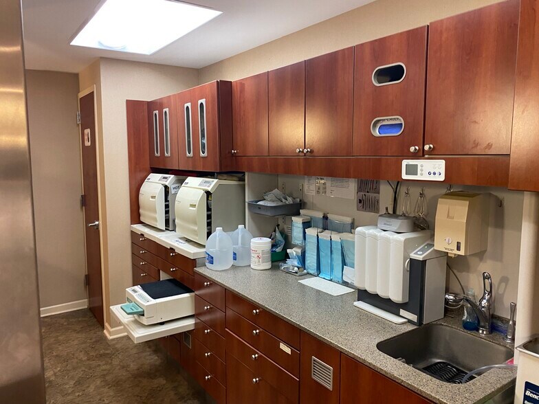 More Photos Of 601 Bethlehem Pike, Montgomeryville Medical For Sale