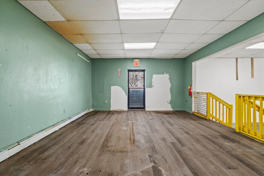 More Photos Of 402 10th Ave, Paterson Storefront For Lease