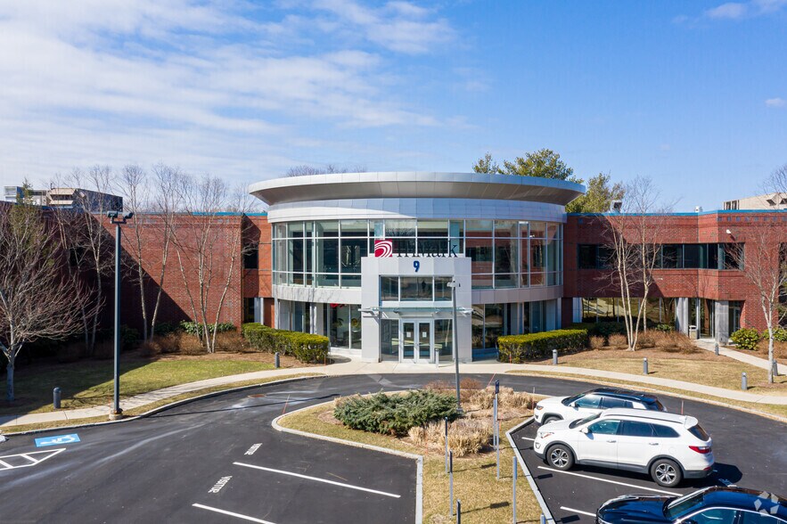 More Photos Of 9-11 Hampshire St, Mansfield Office For Lease