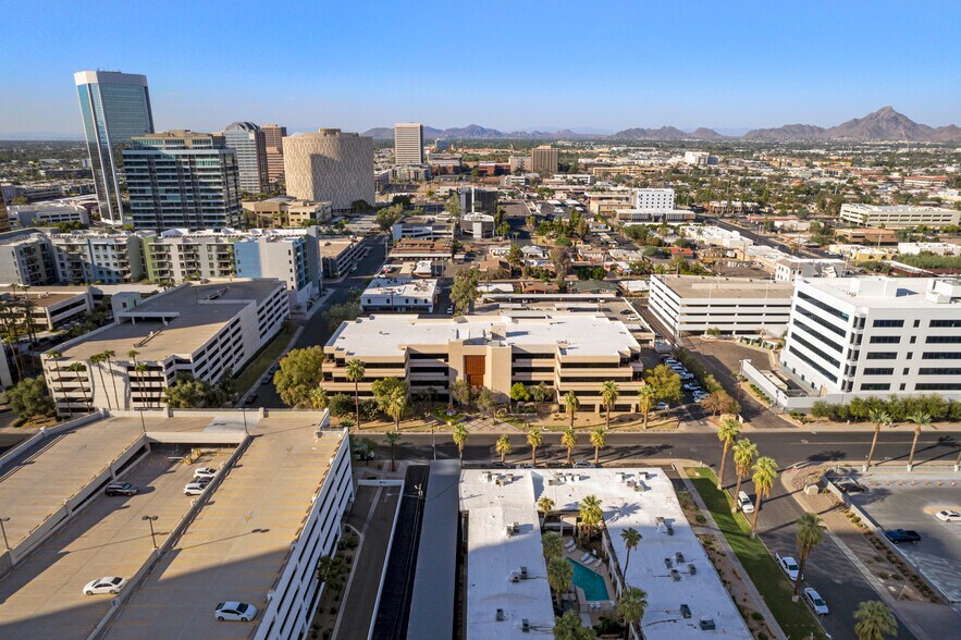 More Photos Of 202 E Earll Dr, Phoenix Medical For Sale