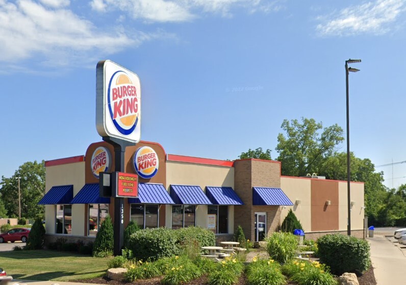 Primary Photo Of 250 S Locust St, Dubuque Fast Food For Sale