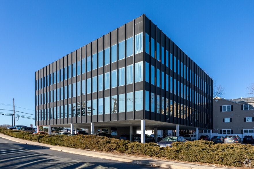 More Photos Of 111 S Ridge St, Rye Town Medical For Sale