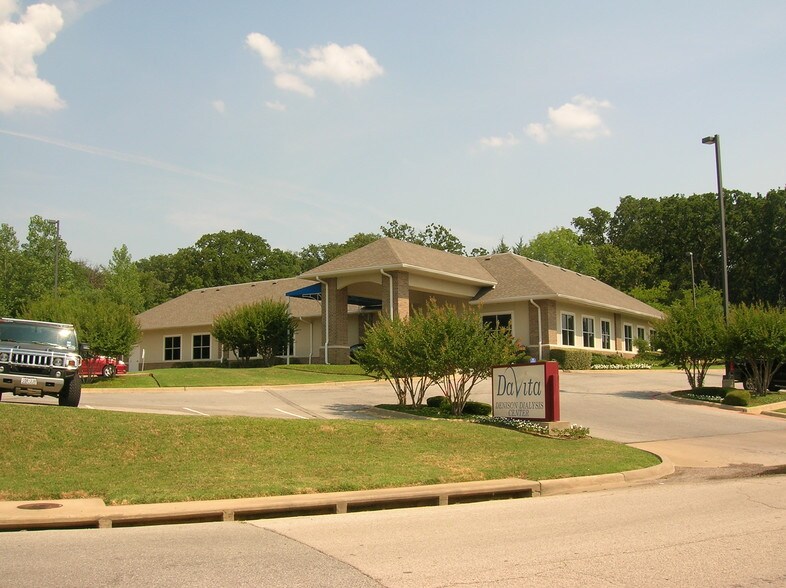 More Photos Of 1220 Reba McEntire Ln, Denison Medical For Sale
