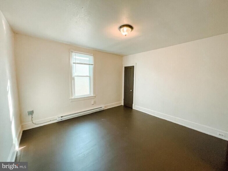 More Photos Of 228-230 Summit Ave, Hagerstown Apartments For Sale