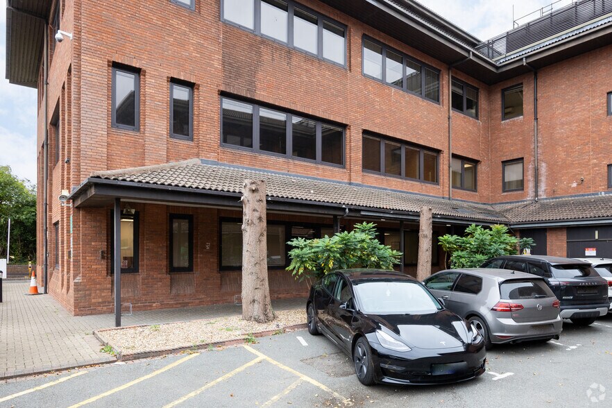 More Photos Of 3 The Drive, Great Warley Coworking Space